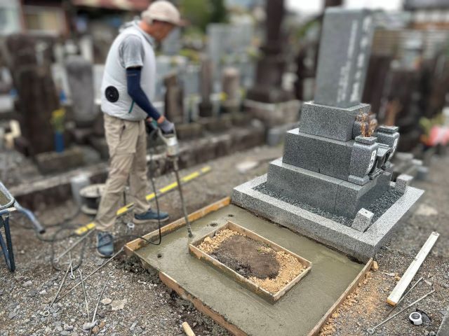 大垣市如来寺　新しいお墓の建立　①基礎工事